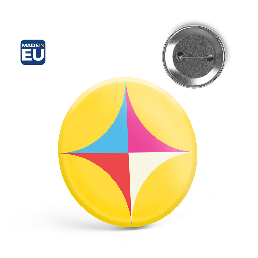 Button P'IN 9 med nål, med jeres logo, ø59 mm