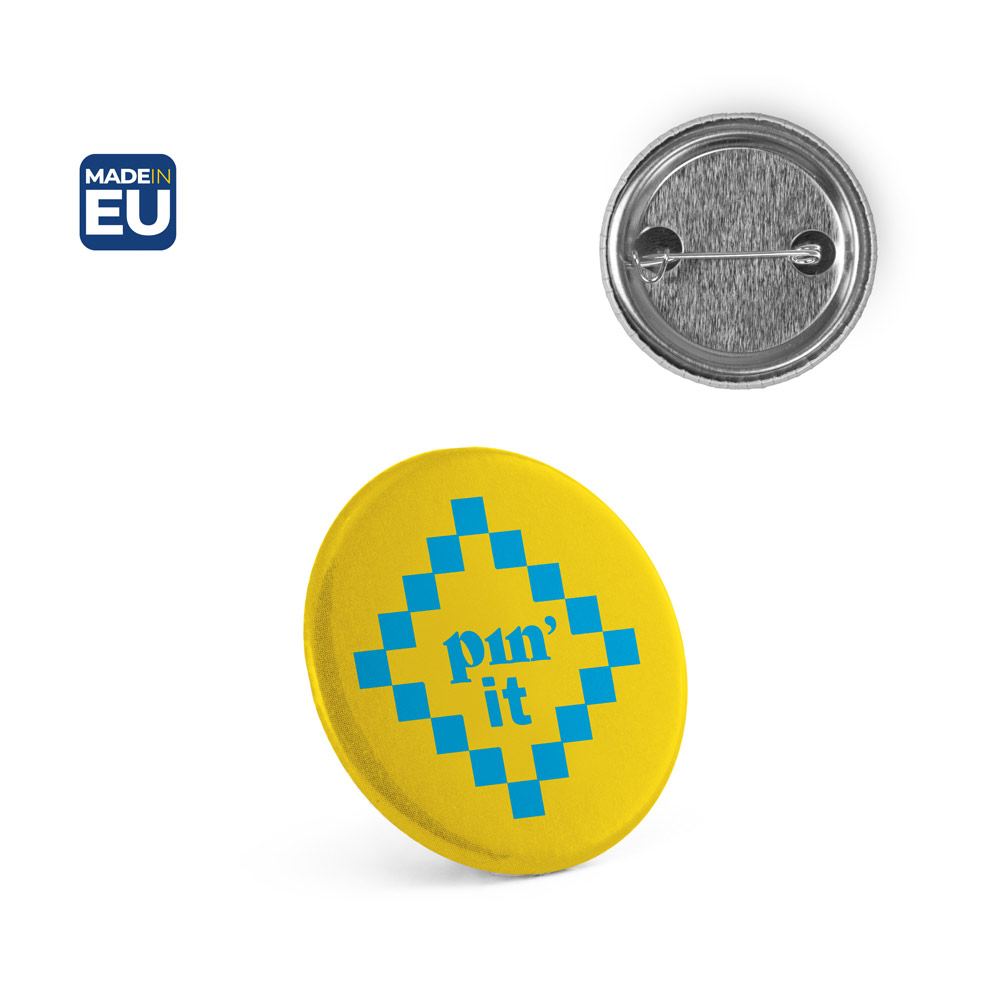 Button P'IN 3 med nål, med jeres logo, ø38 mm
