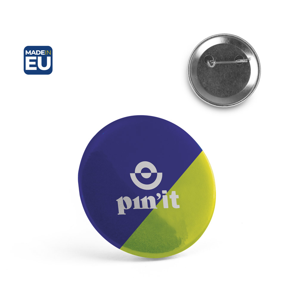 Button P'IN 6 med nål, med jeres logo, ø50 mm