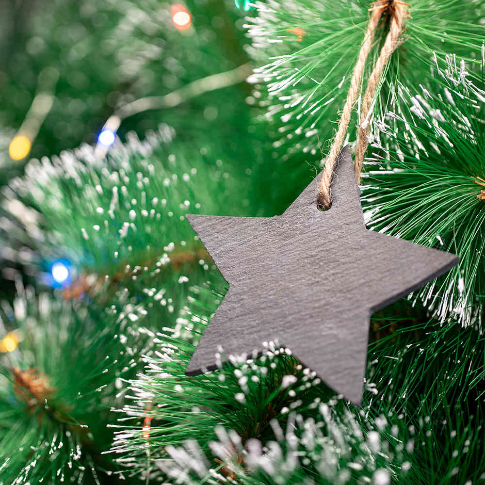 Sort tavle julepynt med træ- og stjernedesign - Line